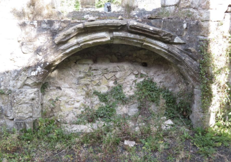 North-east corner tomb niche at Temple Old Kirk